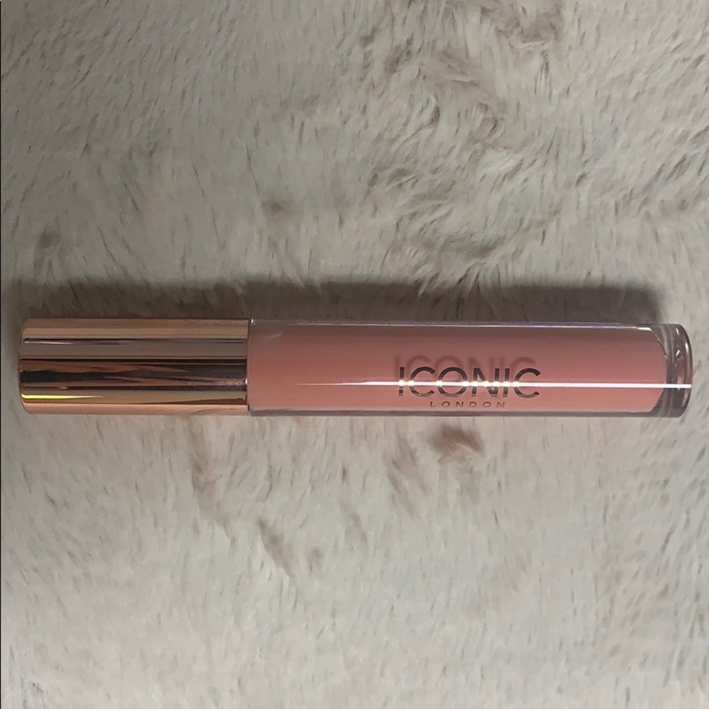 Iconic London Lip plumping gloss